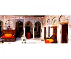 Enjoy local cuisines and handcrafted goods at Mandawa Haveli