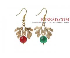    2013 Christmas Green Agate And Carnelian Earrings